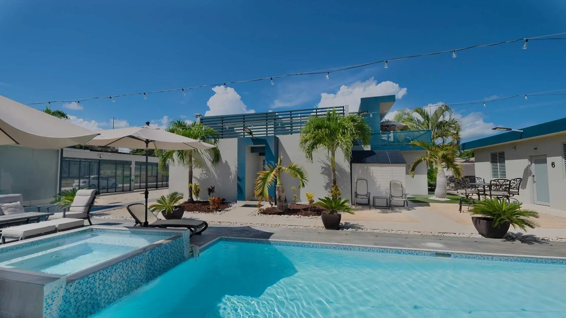 Private 7 Villa Complex With 16 Bedroom Pool & Jacuzzi دورادو