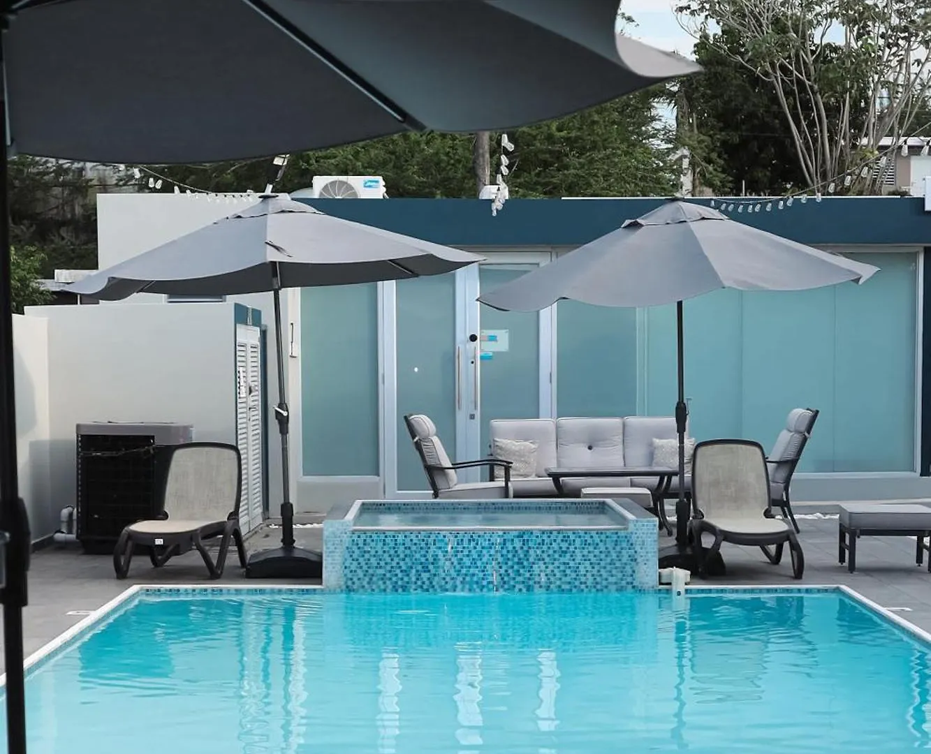 Private 7 Villa Complex With 16 Bedroom Pool & Jacuzzi دورادو