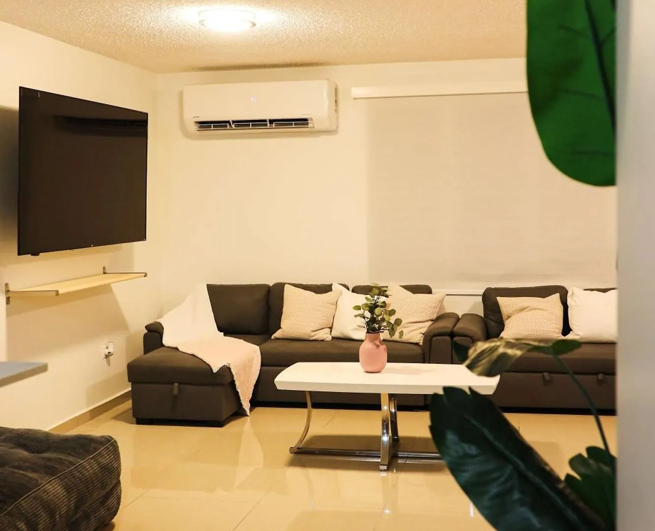 Private 7 Villa Complex With 16 Bedroom Pool & Jacuzzi دورادو